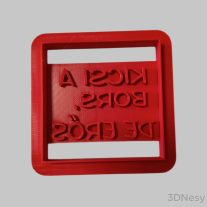 Kicsi a bors, de erős süti kiszúró